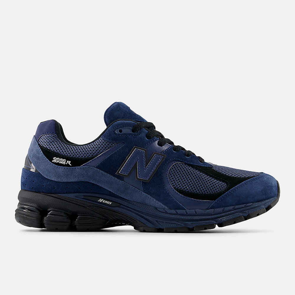 New Balance 2002R Shoes NB Navy with Vintage Indigo and Black